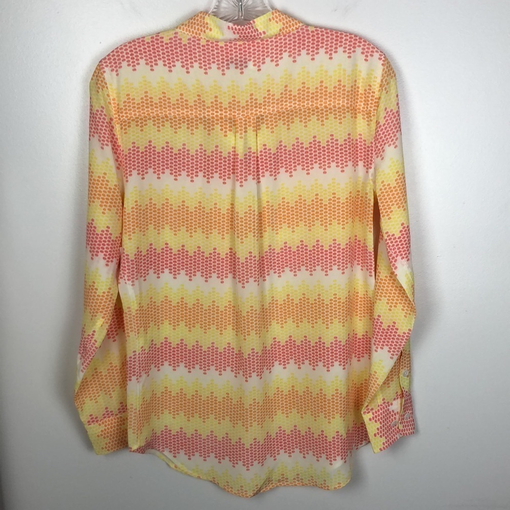 NEW Equipment Femme Slim Signature Button Up Top - Picture 2 of 7